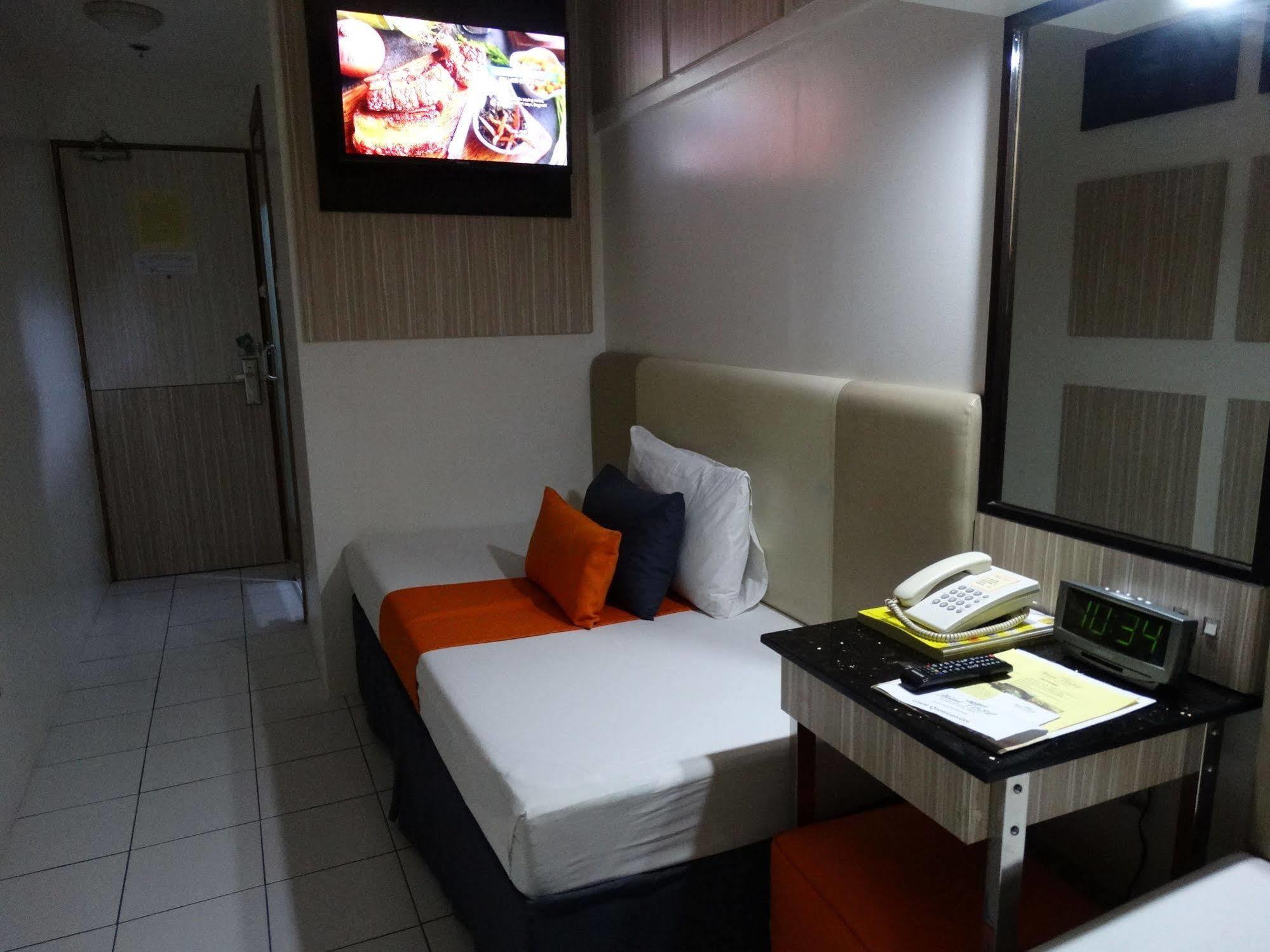 Hostel 1632 Манила Экстерьер фото
